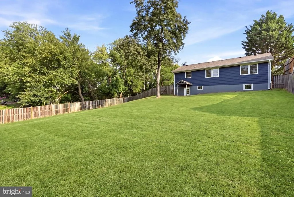 Photo of 124 DINKLE DRIVE