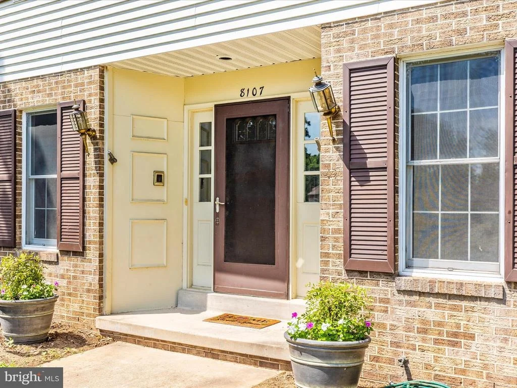 Photo of 8107 CLEARFIELD ROAD