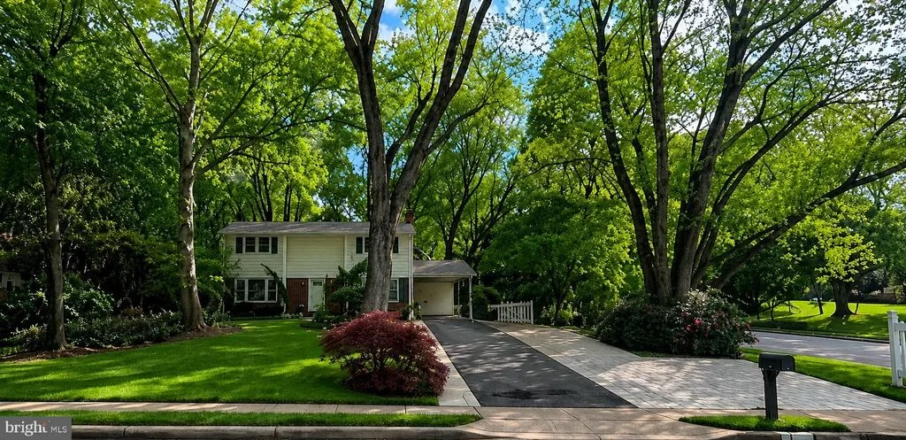 Photo of 6710 SYDENSTRICKER ROAD