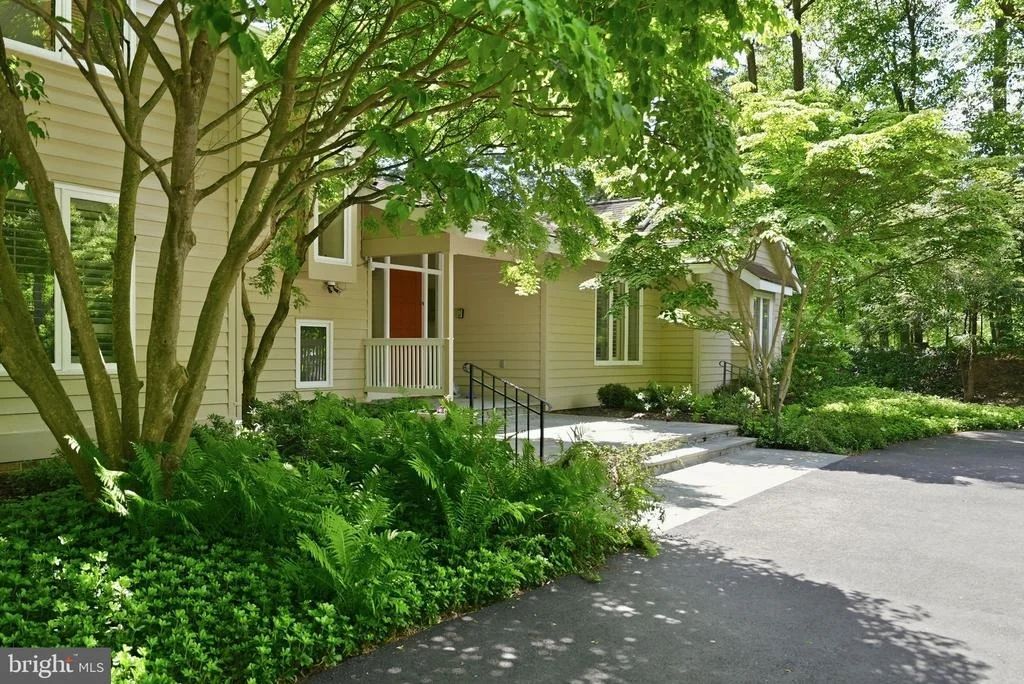 Photo of 11815 BEEKMAN PLACE