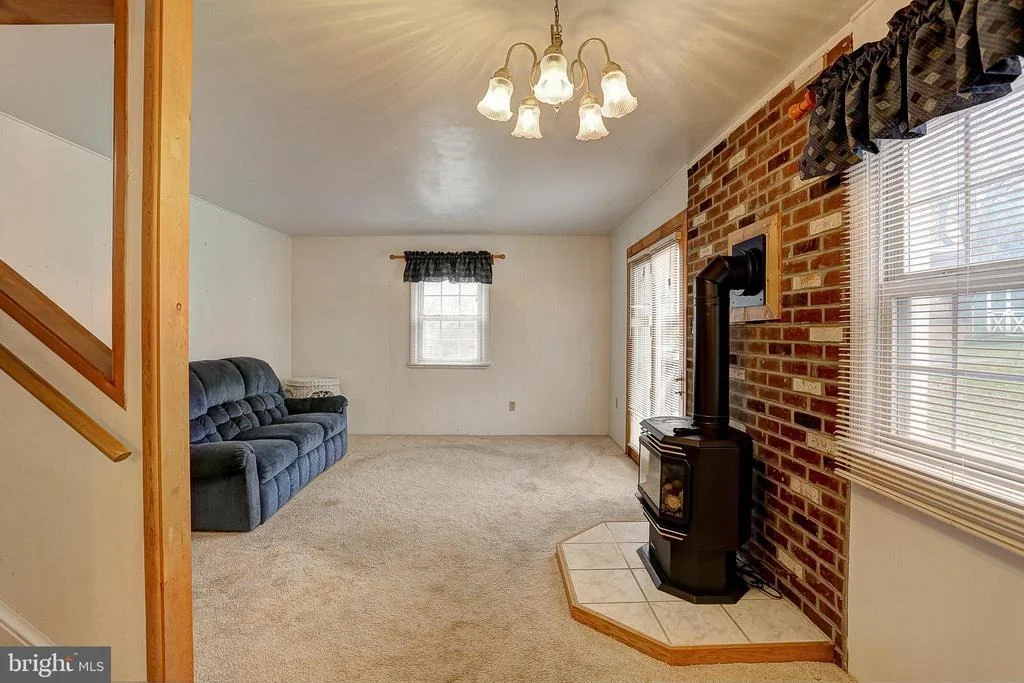 Photo of 6105 WINDHAM ROAD