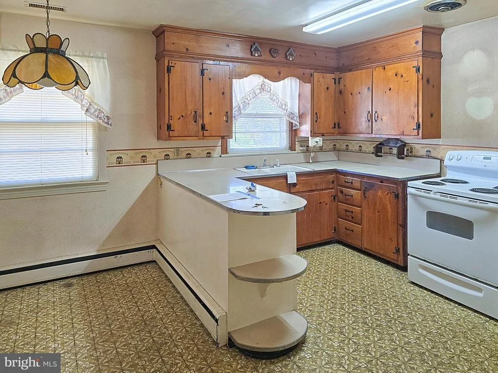 Photo of 105 LAKEVIEW DRIVE