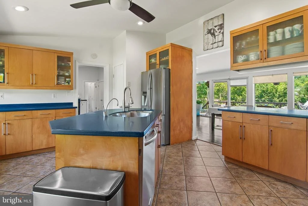 Photo of 6105 IVYMOUNT ROAD