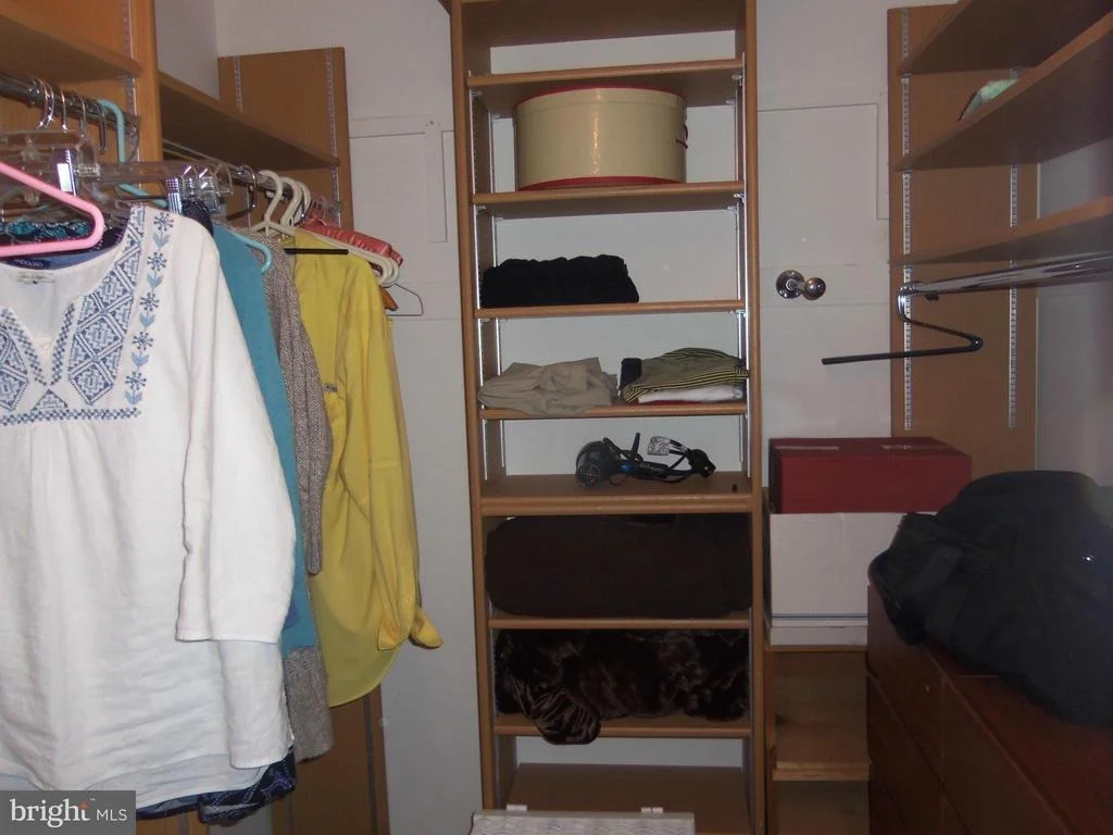 Photo of Unit 3914 at 15115 INTERLACHEN DRIVE