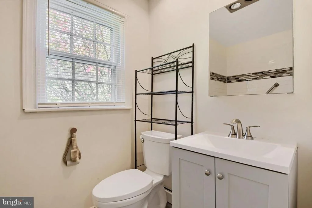 Photo of 1218 SOUTHVIEW ROAD