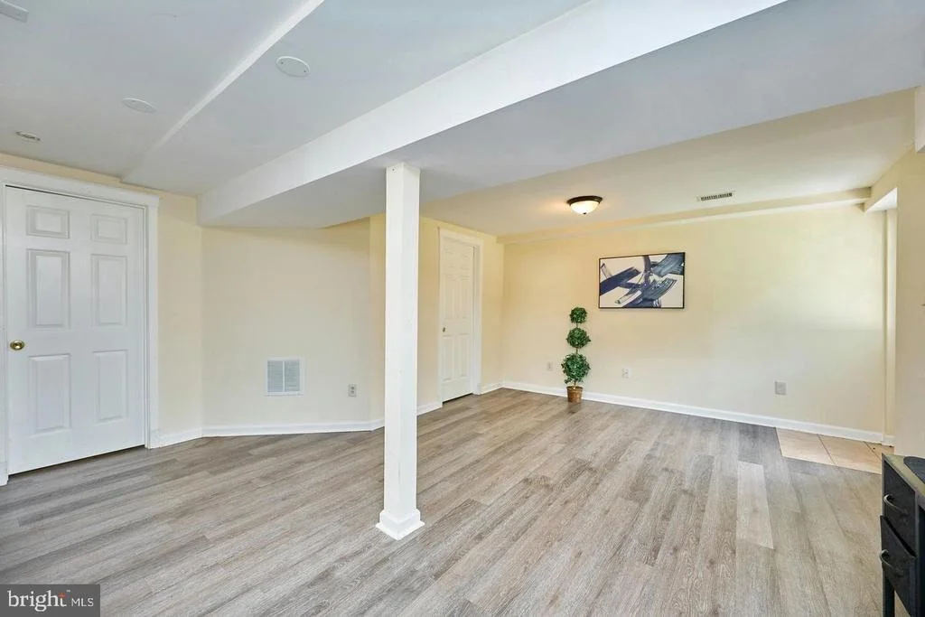 Photo of 806 RUST DRIVE NE