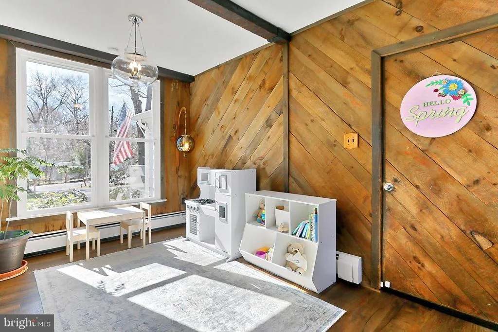 Photo of 4221 SAINT JEROME DRIVE