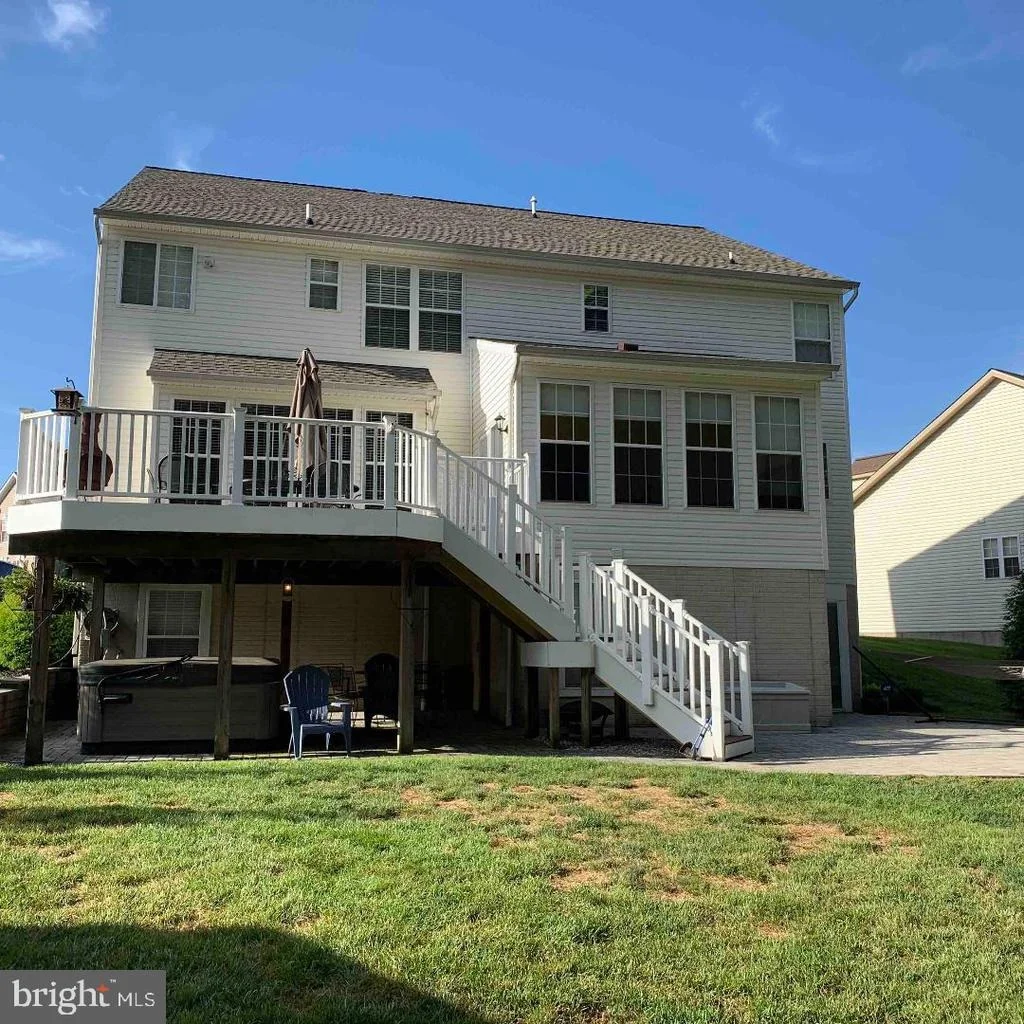Photo of 428 CLYDEBANK DRIVE