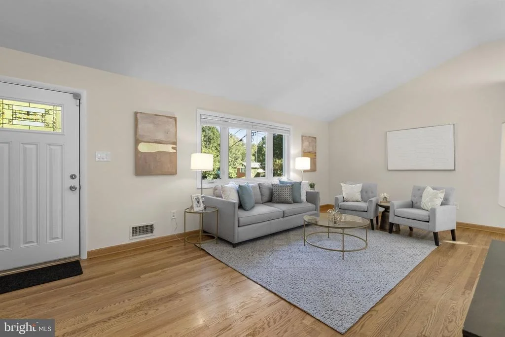 Photo of 8810 SPRING VALLEY ROAD
