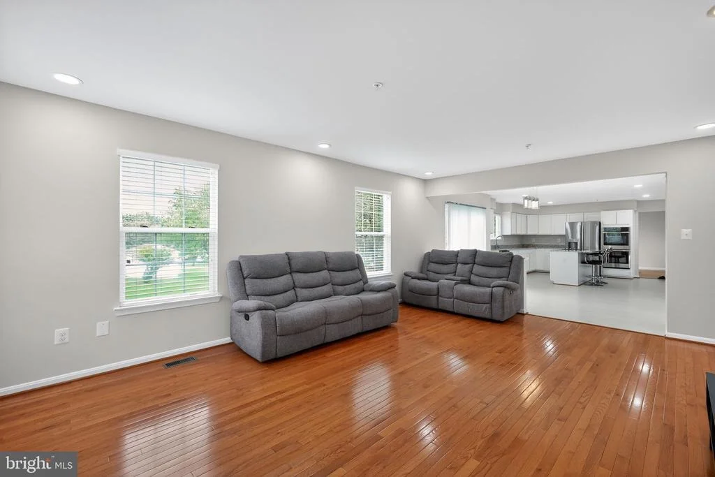 Photo of 15202 JOHNSTONE LANE