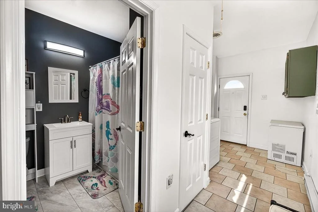 Photo of 106 HARVARD ROAD