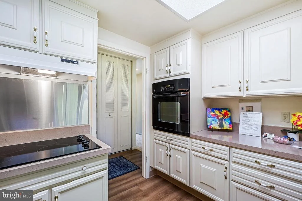 Photo of Unit 682A at 3320 GLENEAGLES DRIVE