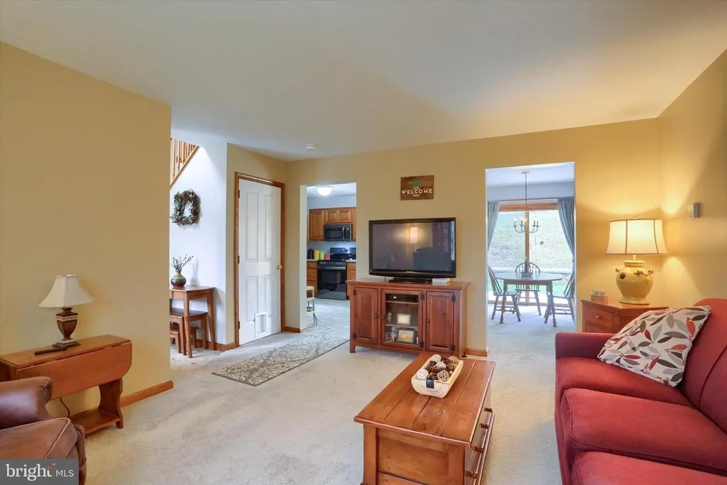 Photo of 615 SINGER LANE