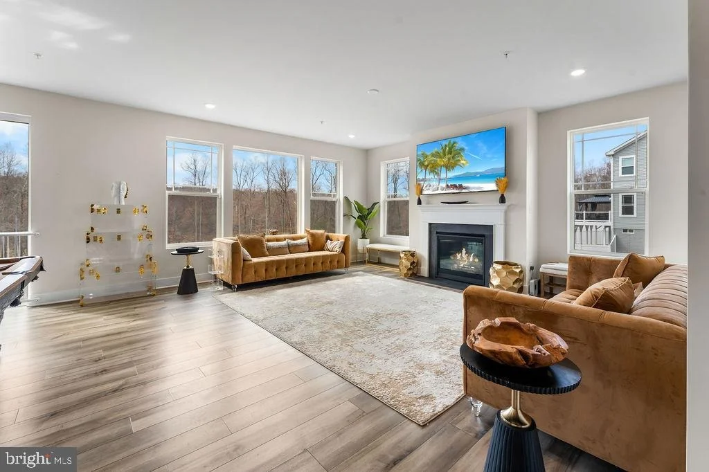 Photo of 5196 NEWPORT CIRCLE