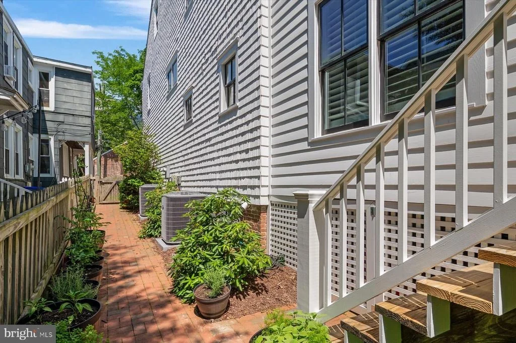 Photo of 89 SHIPWRIGHT STREET