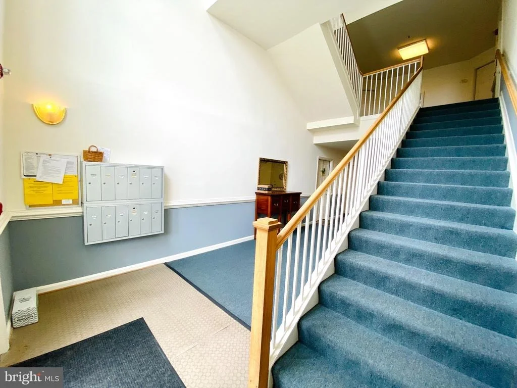 Photo of Unit 1D at 2103 WAYSIDE DR DRIVE