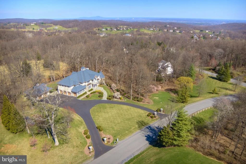 Photo of 40436 BEACON HILL DRIVE