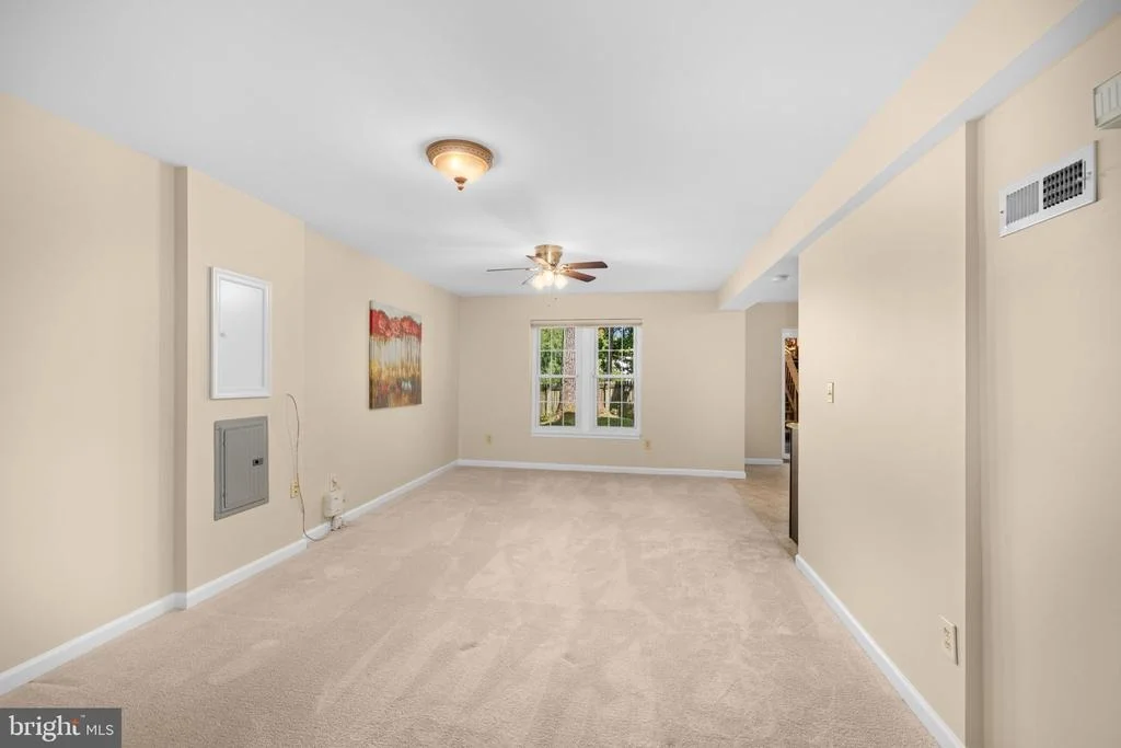 Photo of 9454 LAPSTRAKE LANE