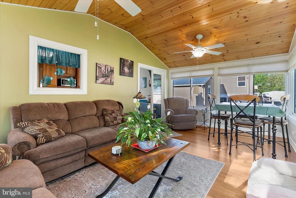 Photo of 379 DUBLIN DRIVE