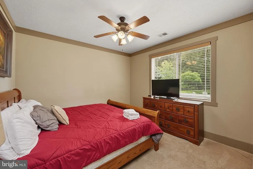 Photo of 110 NORTHLAKE DRIVE