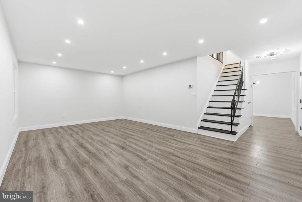 Photo of 27 PARKSIDE CIRCLE