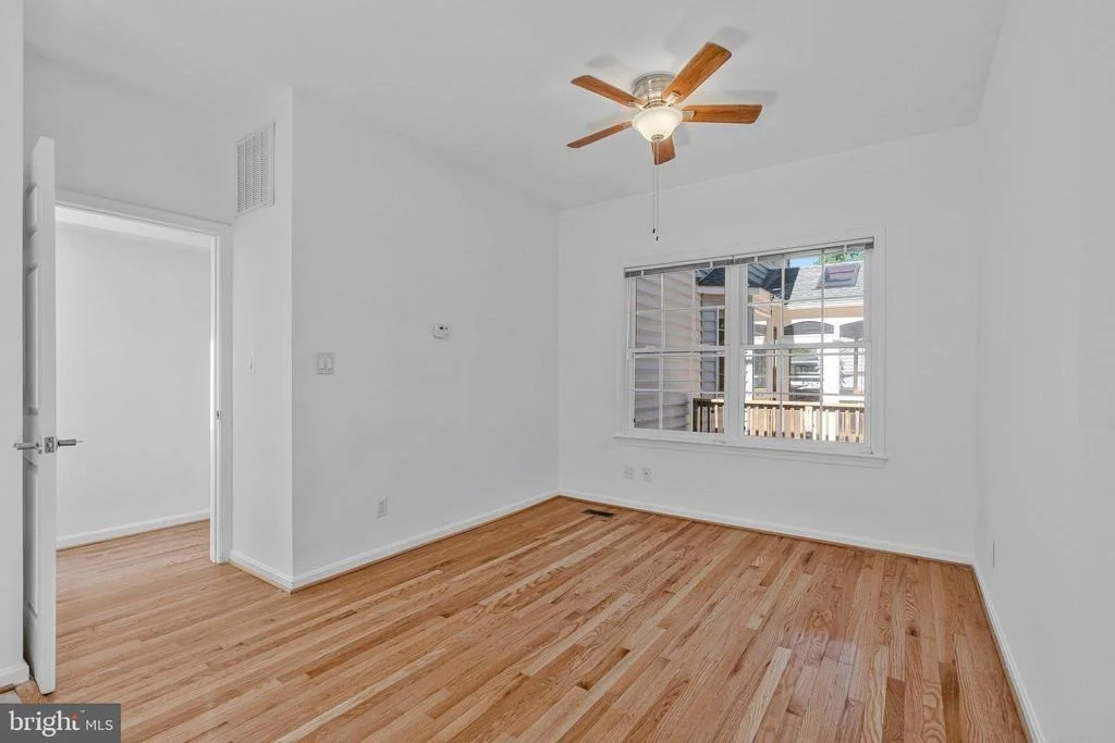Photo of 4401 SHIRLEY GATE