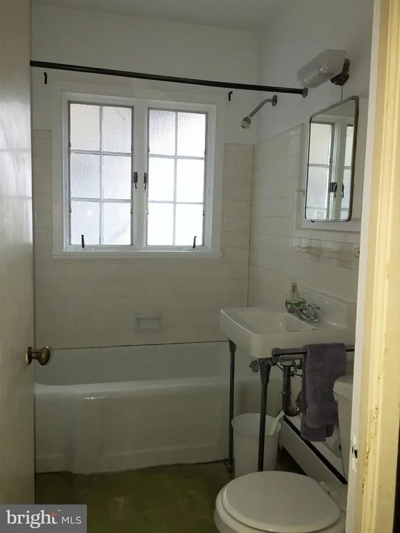 Photo of 6118 JEFFERSON BOULEVARD