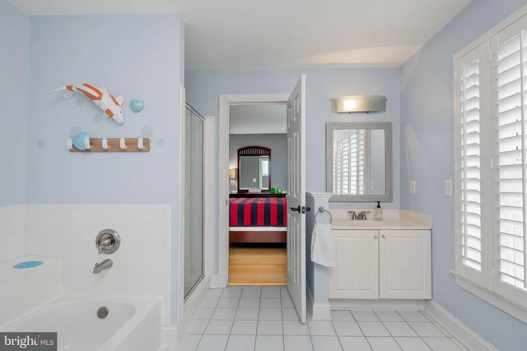 Photo of 9809 JOHN ROBERT WAY
