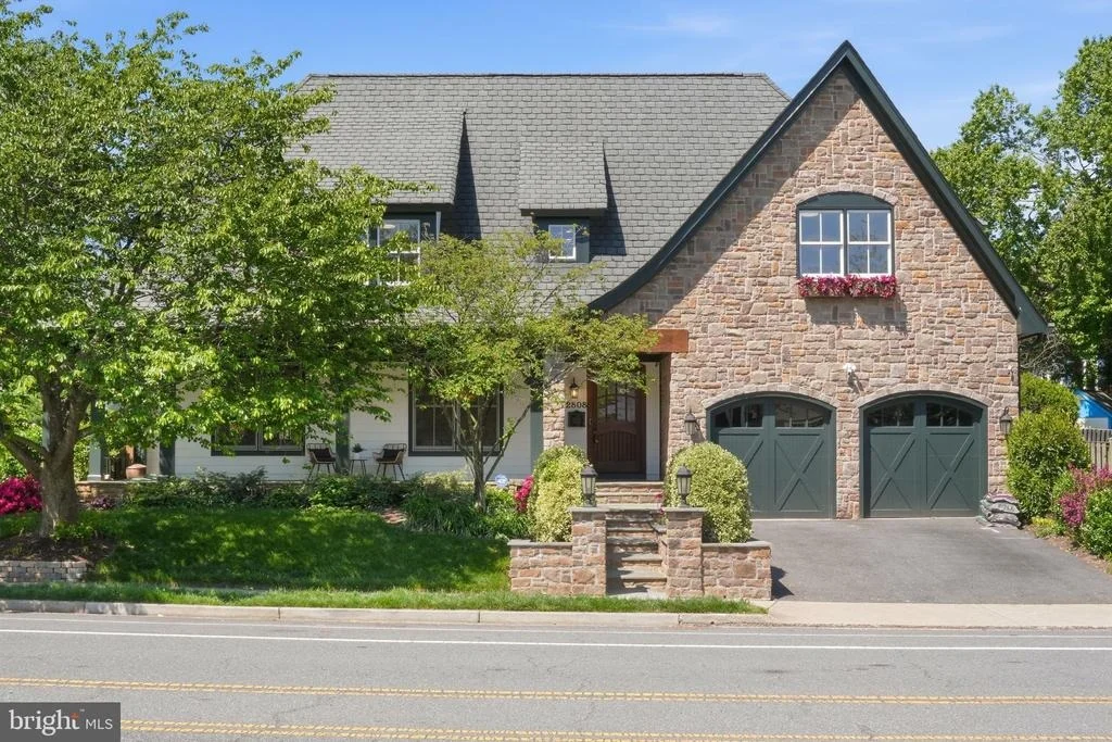 Photo of 2808 JOHN MARSHALL DRIVE