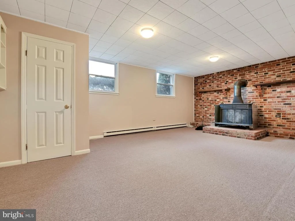 Photo of 7299 BEECHTREE LANE