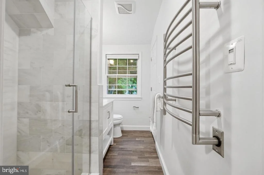 Photo of 5910 OVERLEA ROAD