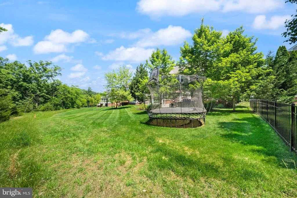 Photo of 43916 RIVERPOINT DRIVE