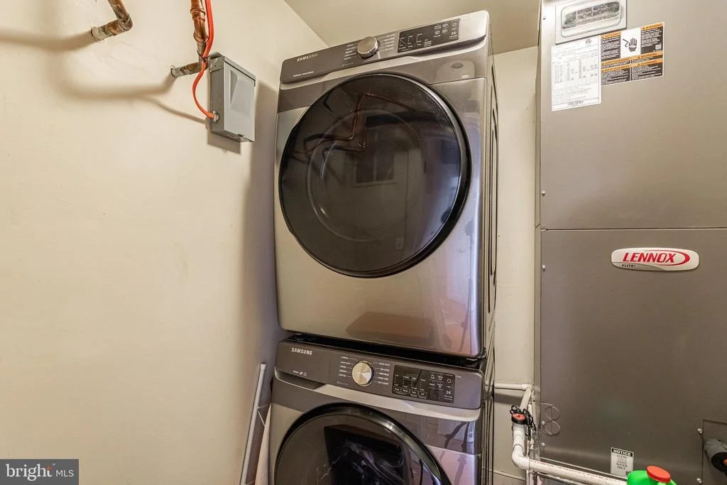 Photo of Unit 3 at 2363 CHAMPLAIN STREET NW