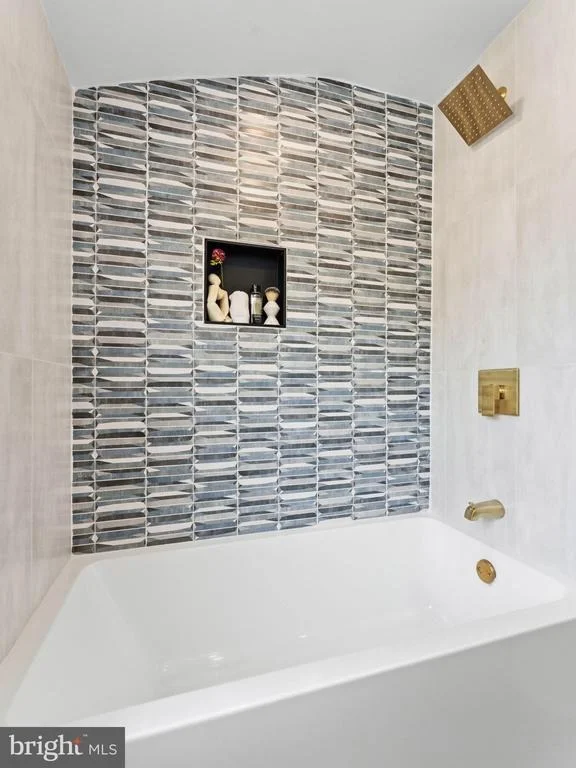 Photo of 206 RAMBLEWOOD