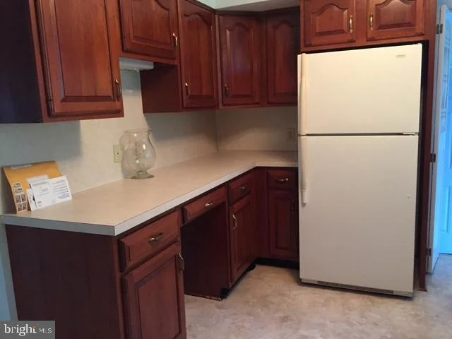 Photo of 321 N STANWICK ROAD
