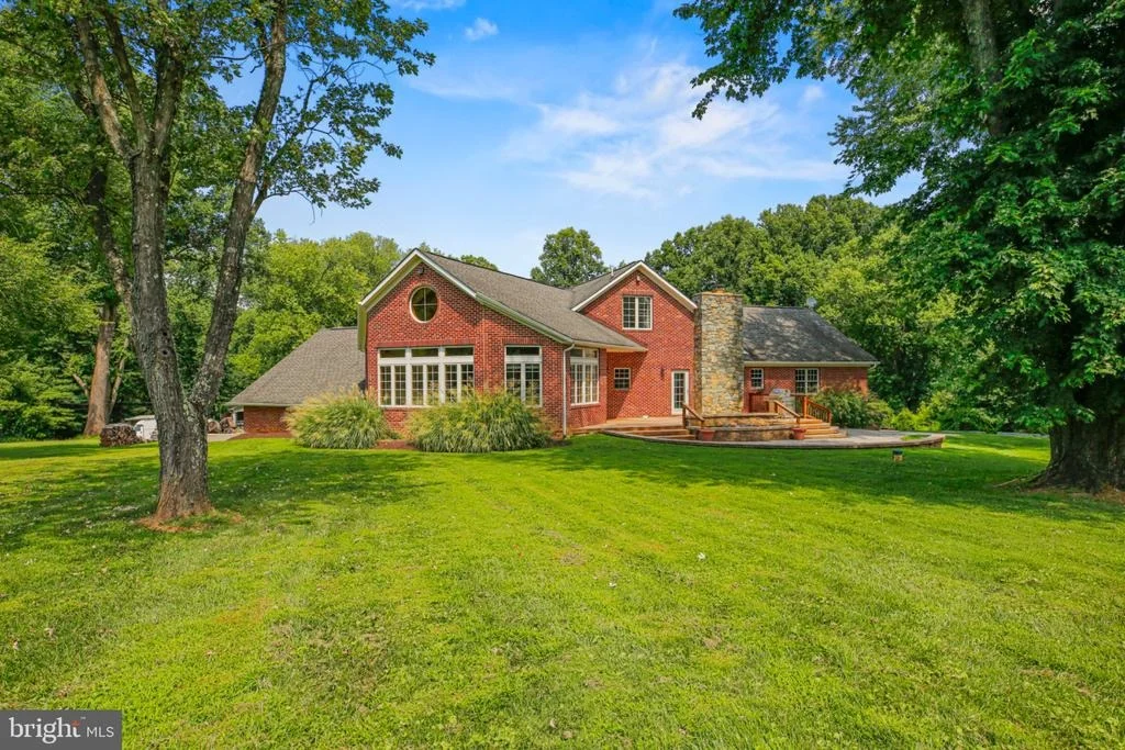 Photo of 318 DUXBURY ROAD