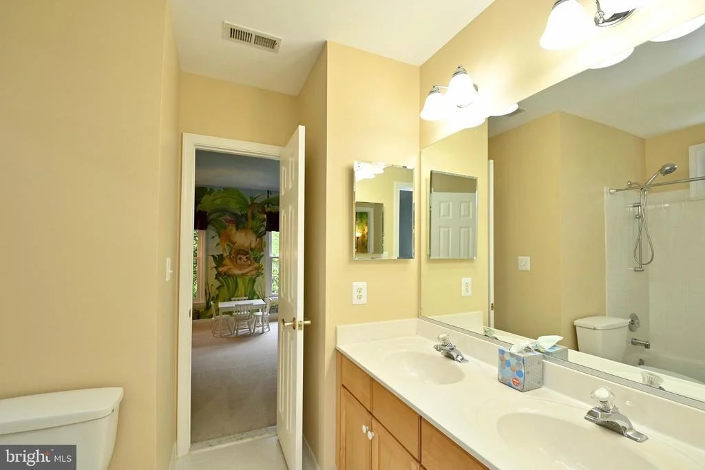 Photo of 6202 GARDEN ROAD