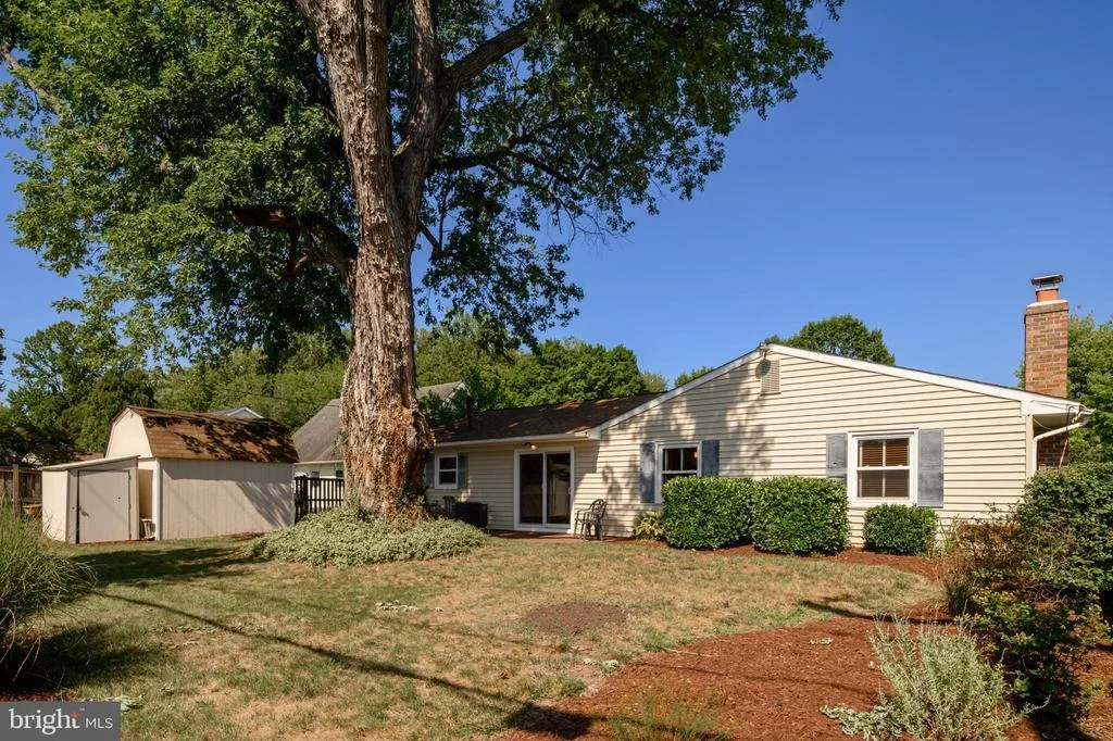 Photo of 2416 KINDERBROOK LANE