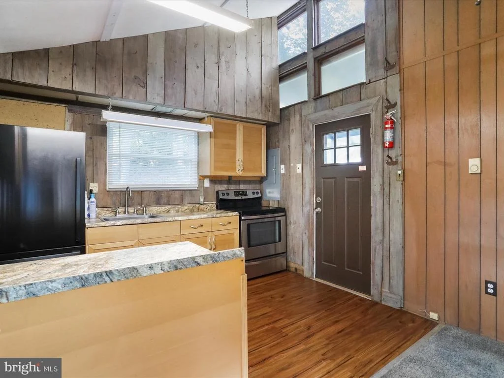 Photo of 867 MASON ROAD