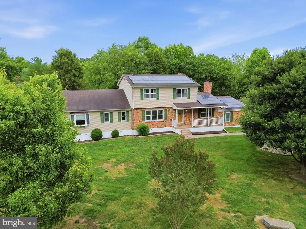 Photo of 14 BOWFIN DRIVE