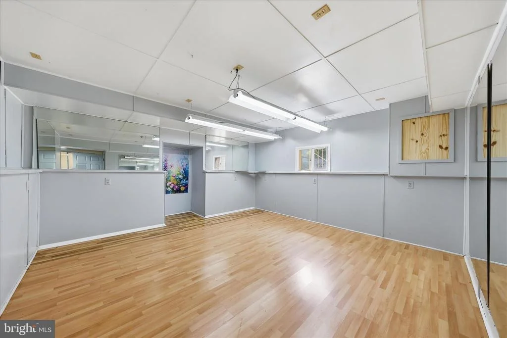 Photo of 6135 FIELDCREST COURT