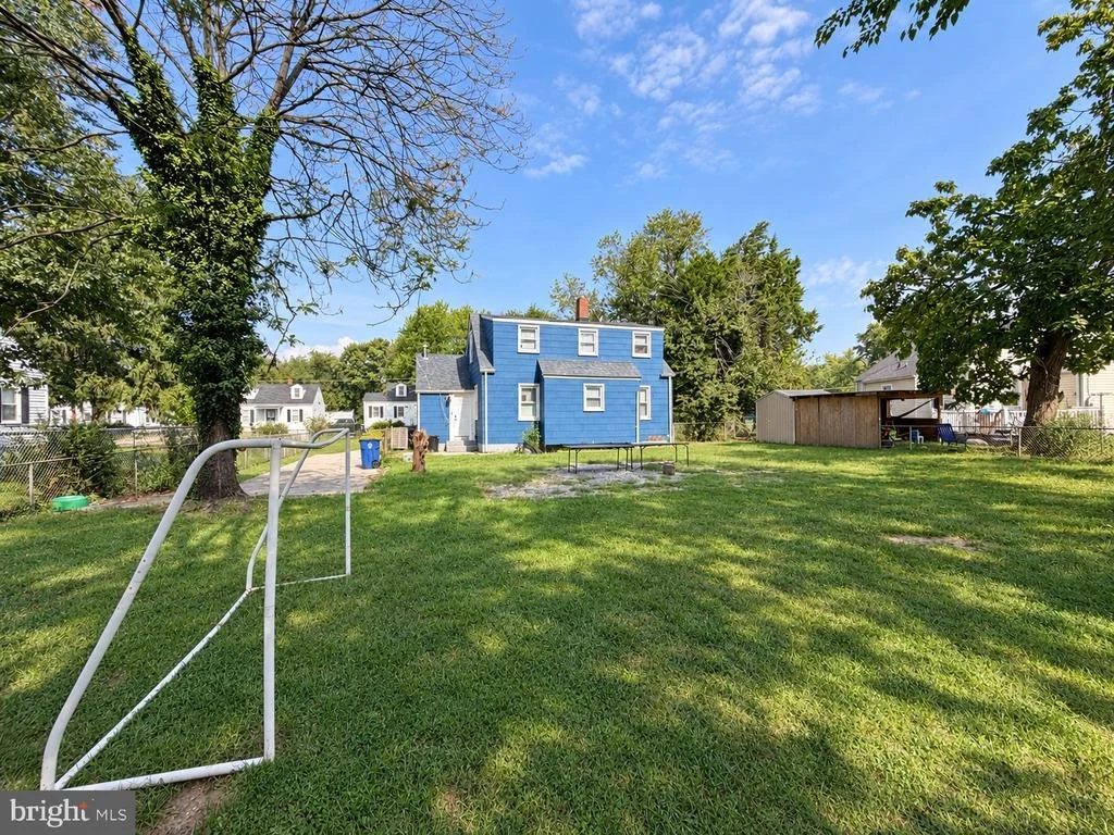 Photo of 6809 LOU LANE