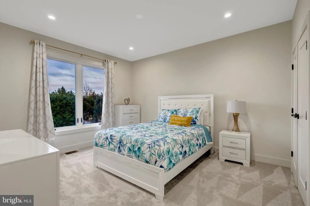 Photo of 8709 YORKSHIRE LANE