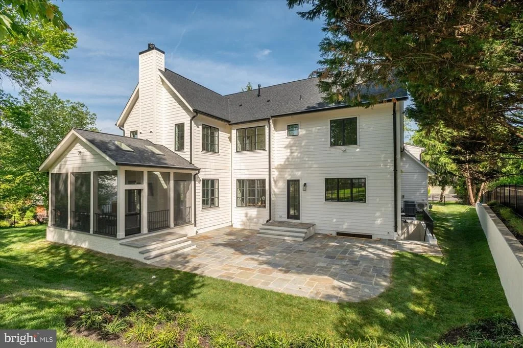 Photo of 1800 MONZA ROAD