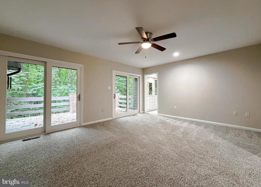 Photo of 8425 MAUSEN LANE