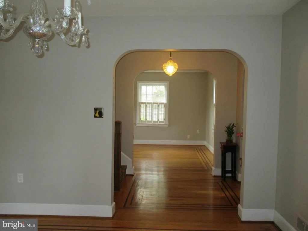 Photo of 424 CARROLL PARKWAY