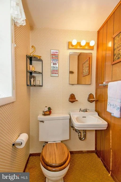 Photo of 910 JUNIPER PLACE