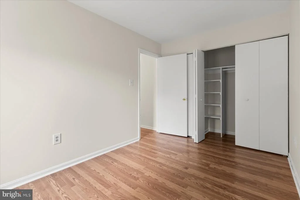 Photo of Unit 191 at 1842 BRONZEGATE BOULEVARD