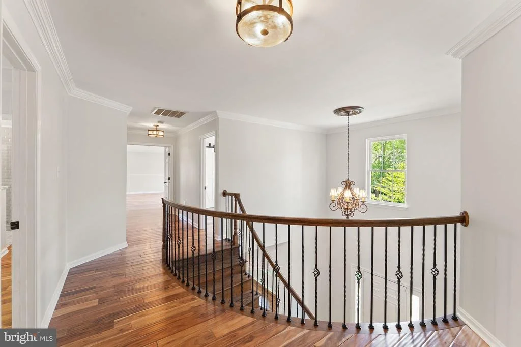 Photo of 817 KENNETH PLACE SE