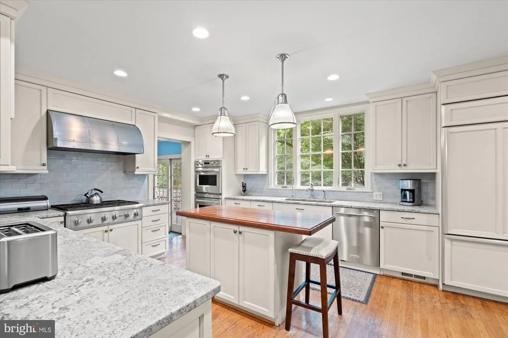 Photo of 1033 SWINKS MILL ROAD